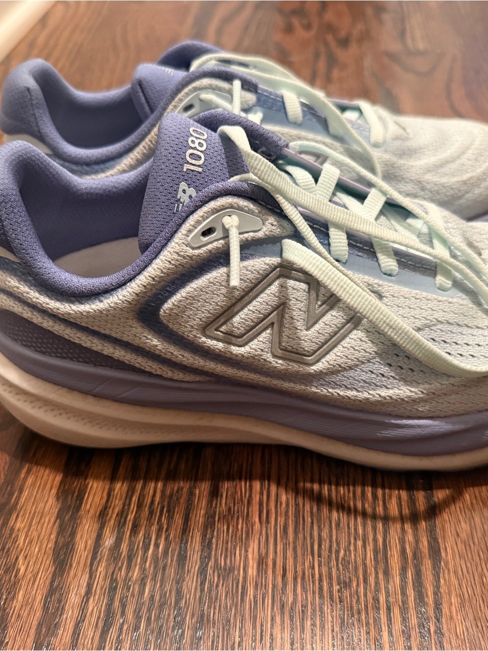 New Balance 1080 Women's Sneakers - Light Blue & Lavender